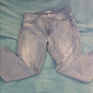 Good American light washed jeggings